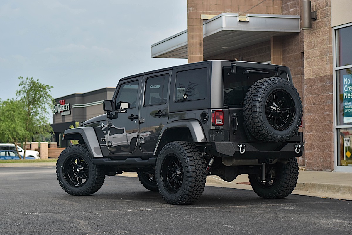 Jeep Wrangler with Fuel 1-Piece Wheels Hostage - D625